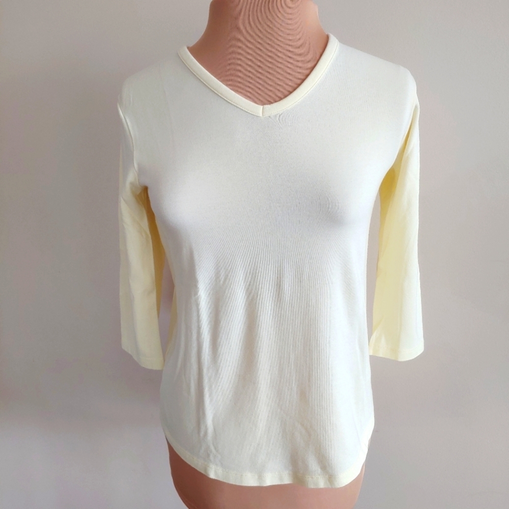 🌞 Orvis 3/4 sleeve v neck tee top